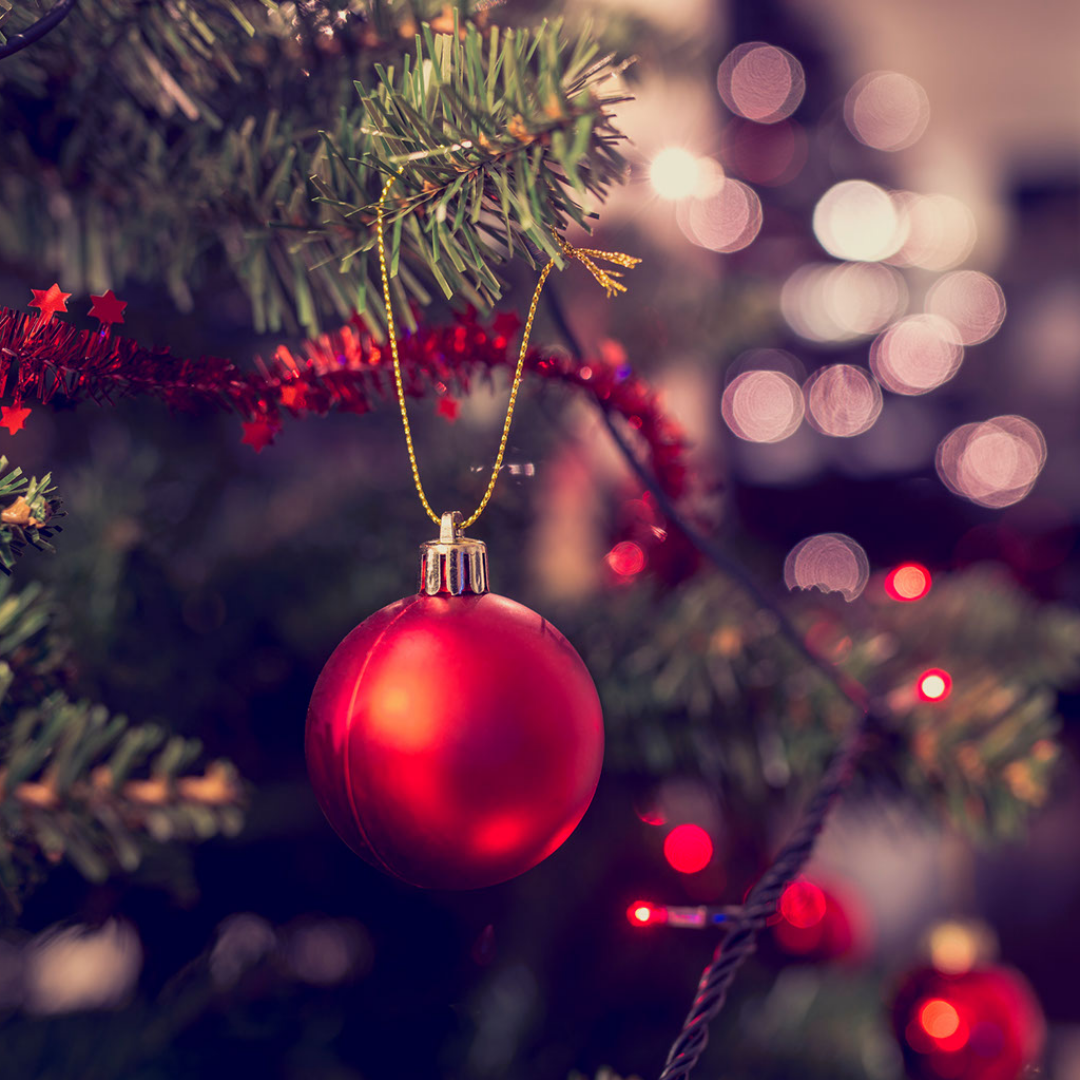 Christmas Decorations - Traditional theme
