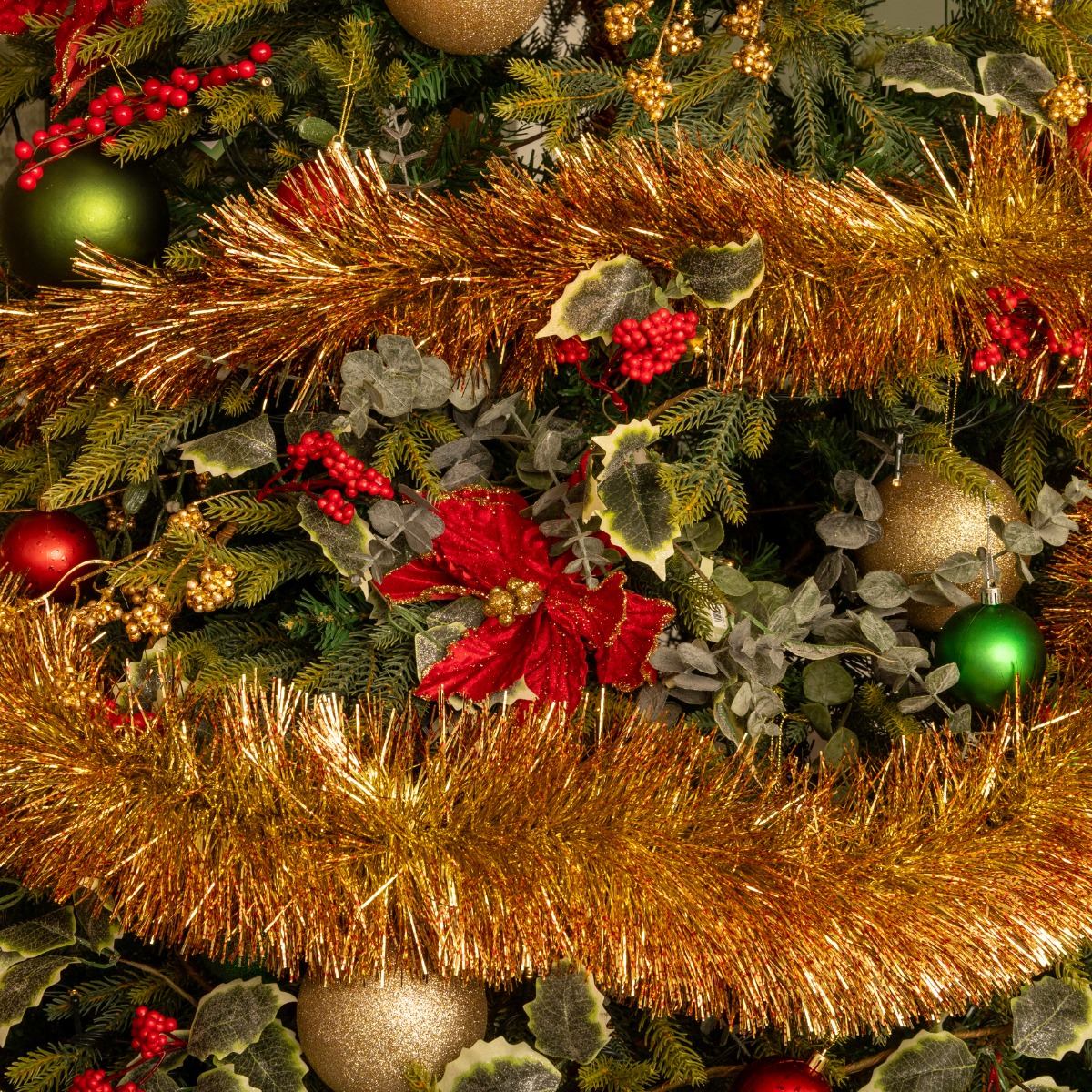 Fine Cut Gold and Red Tinsel - Christmas Decoration