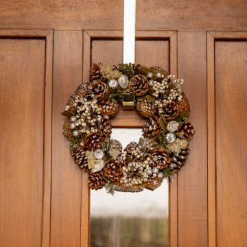 Silver and Cream Berry Wreath in a Box - Christmas Decoration