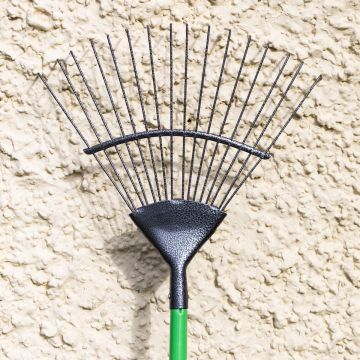 Carbon Steel 16 Tooth Lawn Rake 