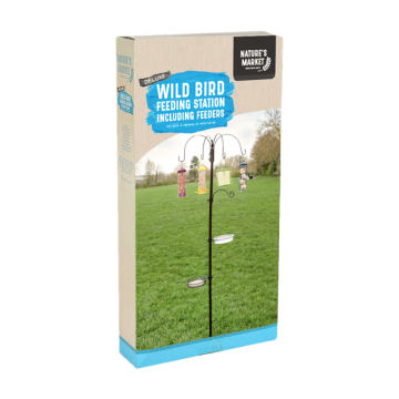 Deluxe Bird Feeding Station