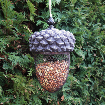 WINTER SALE - Acorn Design Bird Feeder