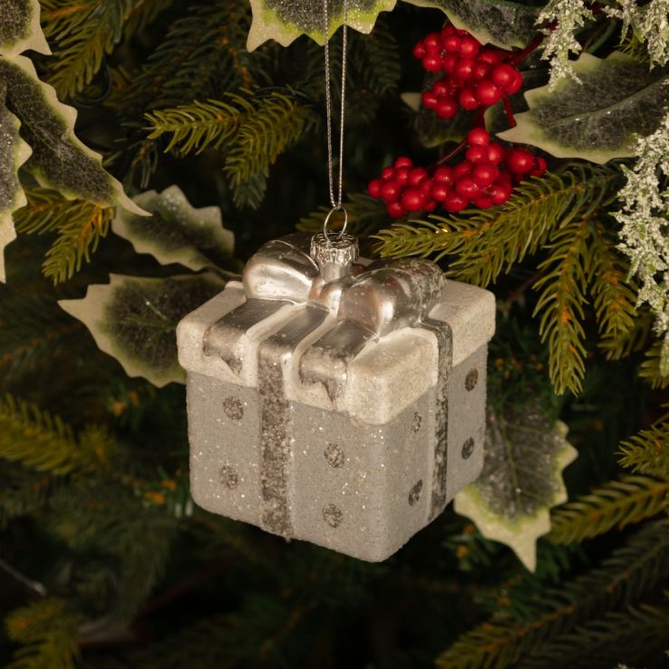 Plastic Silver Glitter Present - Christmas Tree Decoration main product photo