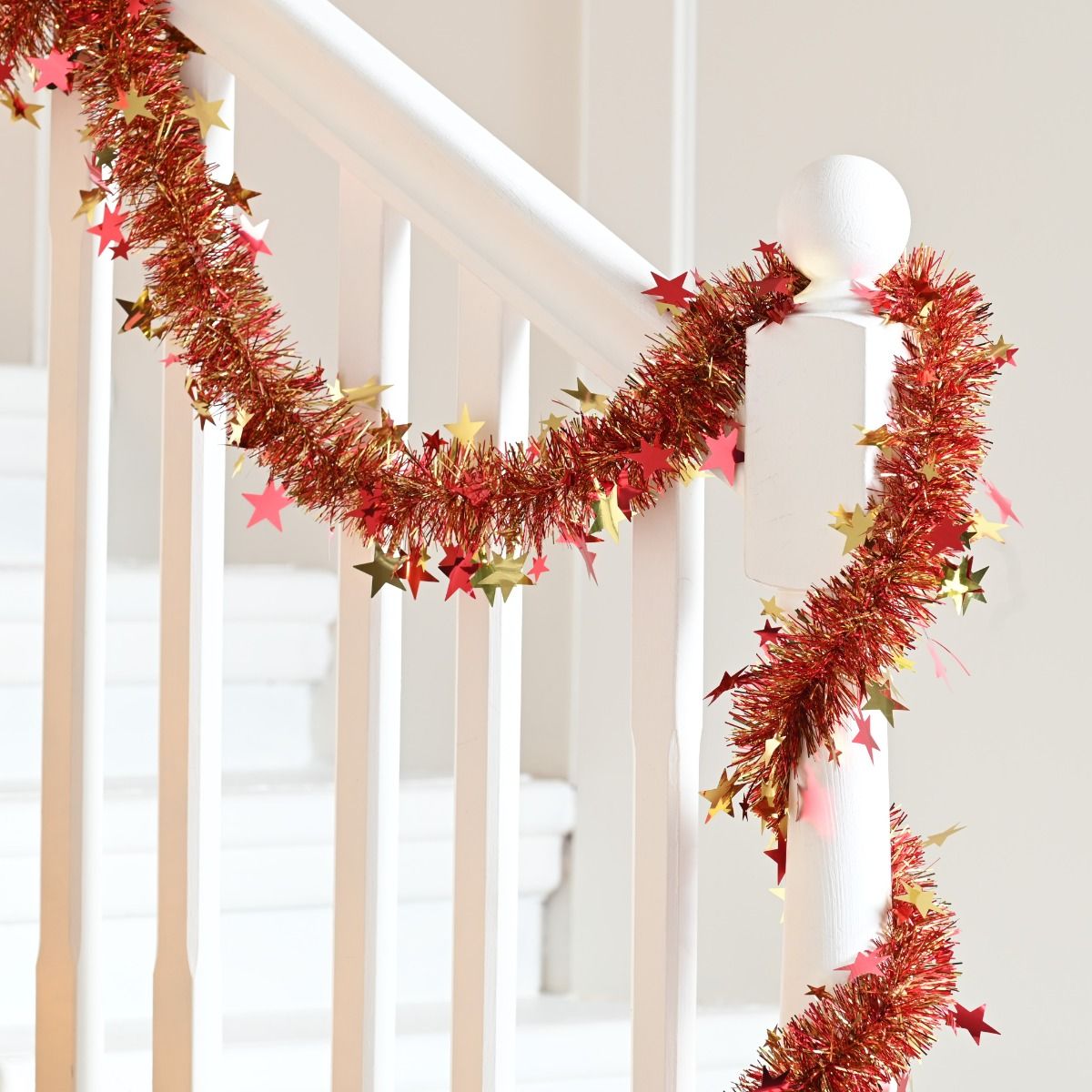Christmas Tree Decoration - Extra Long Red and Gold Star Tinsel - 10m