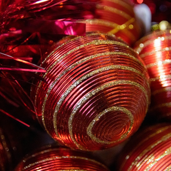 Christmas Tree Decorations Assorted Red Baubles Pack of 12