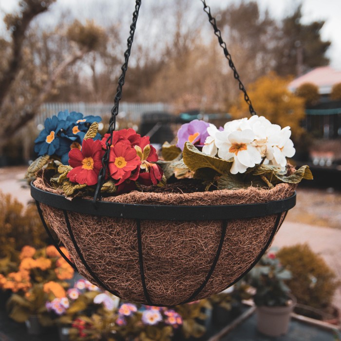 Metal Hanging Basket With Liner Large (35cm)